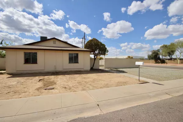 Phoenix, AZ 85040,5202 S 46TH Place