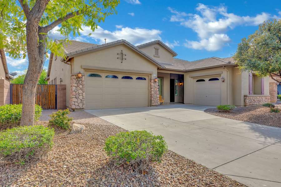 1517 E GLACIER Place, Chandler, AZ 85249