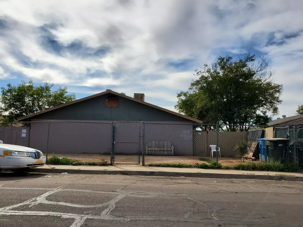 Phoenix, AZ 85009,3231 W MADISON Street