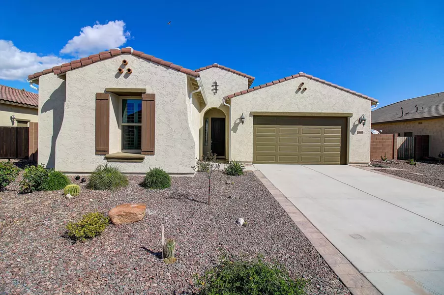 18480 W COLLEGE Drive, Goodyear, AZ 85395