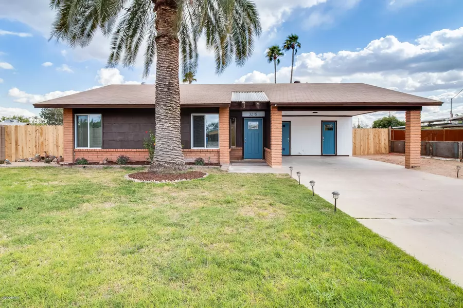 3215 E CLAIRE Drive, Phoenix, AZ 85032