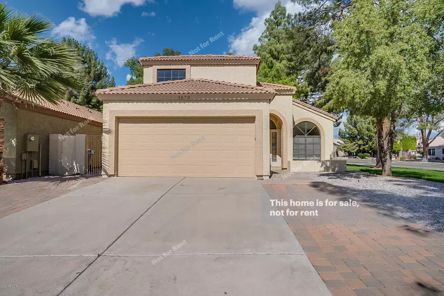 1670 E ROCK CREEK Circle, Chandler, AZ 85225