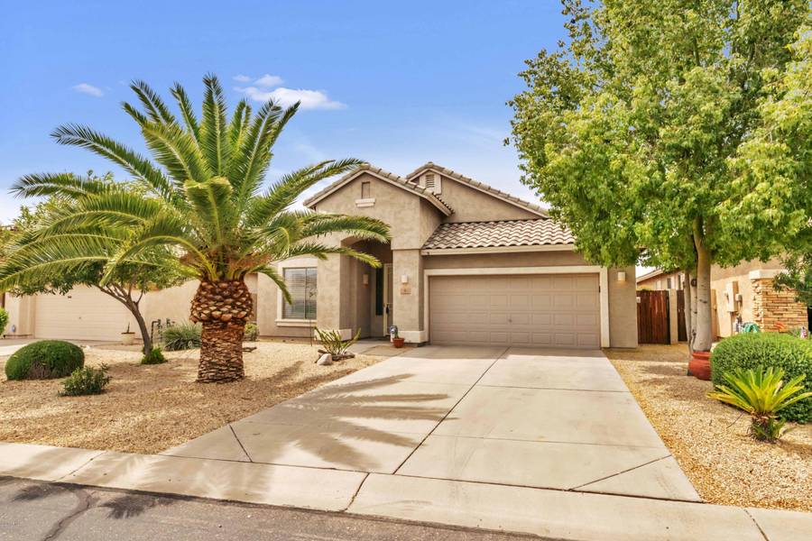 5 E MACAW Court, San Tan Valley, AZ 85143