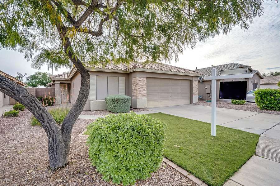 15822 W TARA Lane, Surprise, AZ 85374