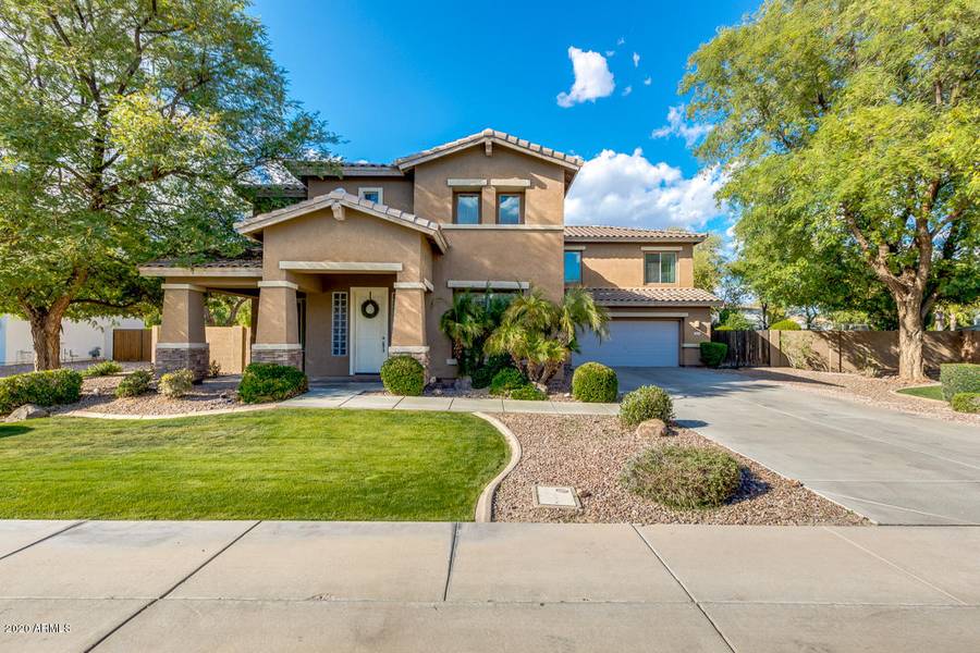 1910 E SAGITTARIUS Place, Chandler, AZ 85249