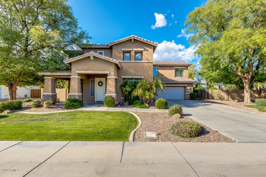 1910 E SAGITTARIUS Place, Chandler, AZ 85249