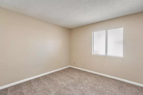 Tempe, AZ 85288,552 S ALLRED Drive