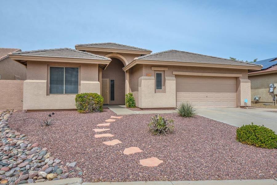 6828 W SADDLEHORN Road, Peoria, AZ 85383