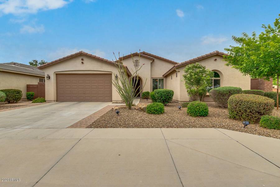 1084 W FEVER TREE Avenue, Queen Creek, AZ 85140