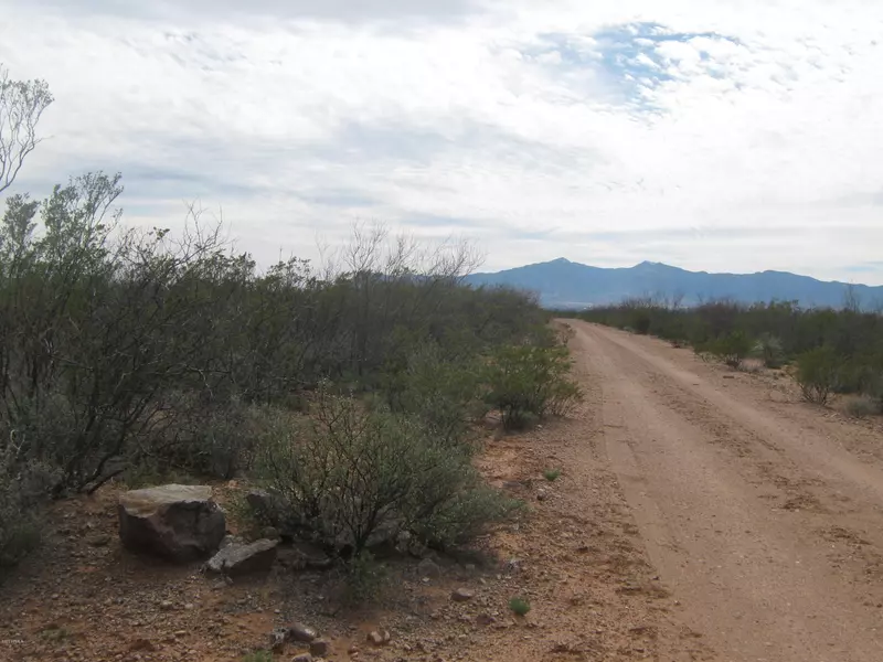 E Stonebraker -- #'-', Tombstone, AZ 85638