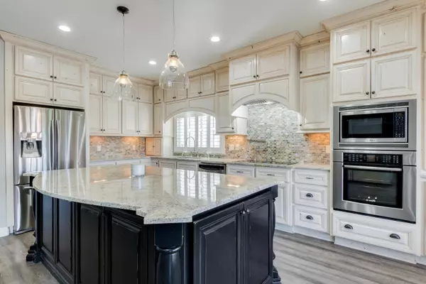 Mesa, AZ 85208,10652 E CAROL Avenue