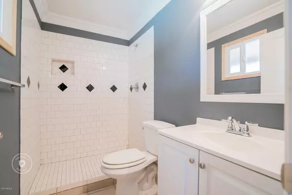 Phoenix, AZ 85053,2718 W EVANS Drive