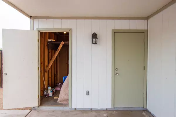 Tempe, AZ 85283,817 W WATSON Drive