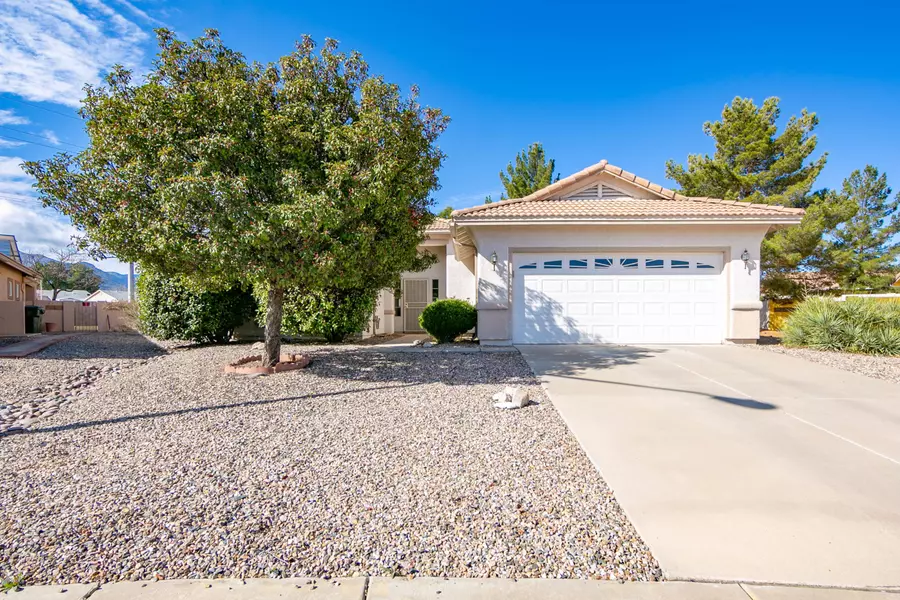 2992 GLENVIEW Court, Sierra Vista, AZ 85650