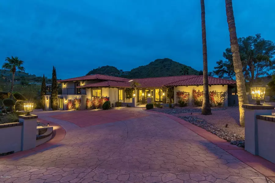 7242 N BLACK ROCK Trail, Paradise Valley, AZ 85253