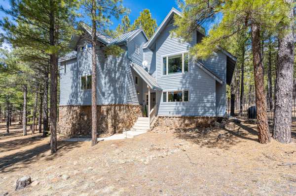 Flagstaff, AZ 86001,2715 W FOREST HILLS Drive