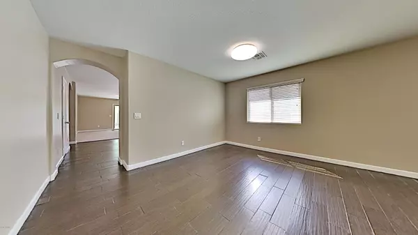 Tolleson, AZ 85353,125 N 86TH Lane