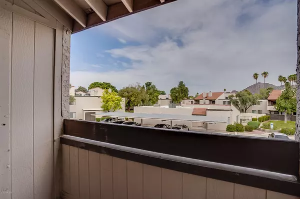 Scottsdale, AZ 85251,2938 N 61ST Place #211