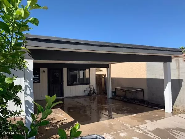 552 E ROYAL PALMS Drive, Mesa, AZ 85203