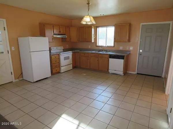 Benson, AZ 85602,681 S VALLEY VIEW Street