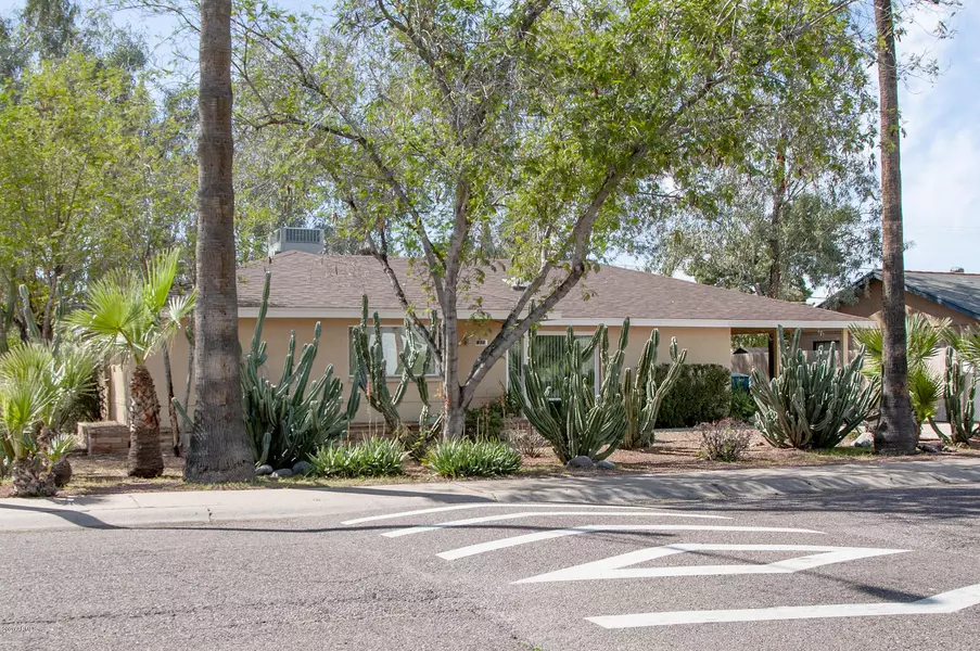 1825 W HIGHLAND Avenue, Phoenix, AZ 85015