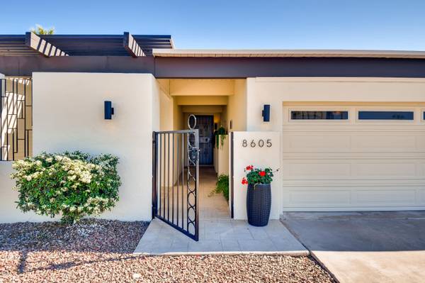 Scottsdale, AZ 85251,8605 E MacKenzie Drive