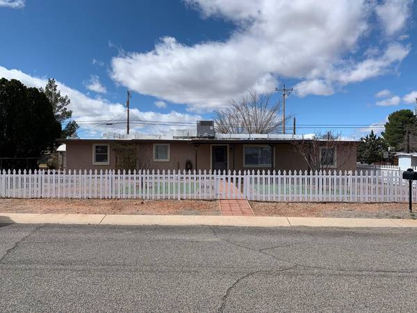 Huachuca City, AZ 85616,211 N 2ND Street