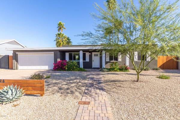 Phoenix, AZ 85028,2928 E ALTADENA Avenue