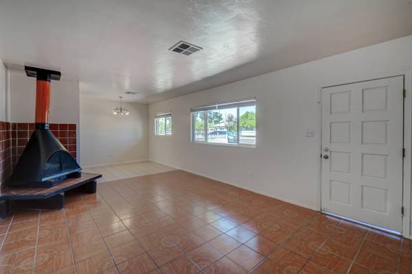 Glendale, AZ 85301,5001 W TUCKEY Lane