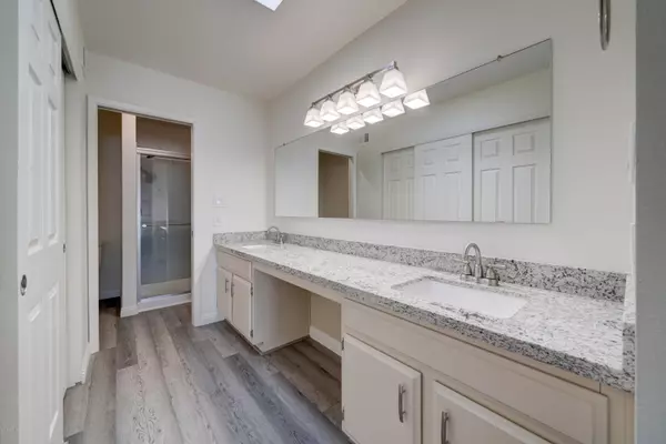 Sun Lakes, AZ 85248,26442 S NICKLAUS Drive