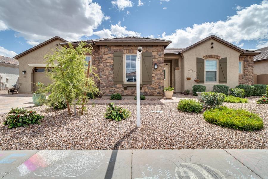 3561 E AQUARIUS Place, Chandler, AZ 85249