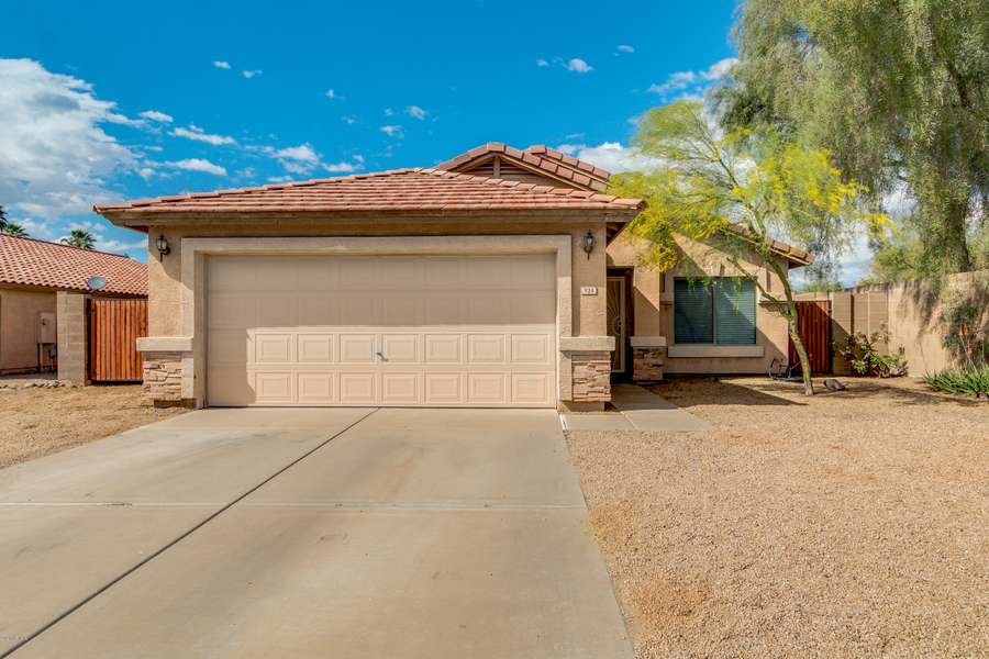 924 W 10TH Avenue, Apache Junction, AZ 85120