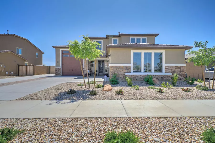 19067 W BECKER Lane, Surprise, AZ 85388