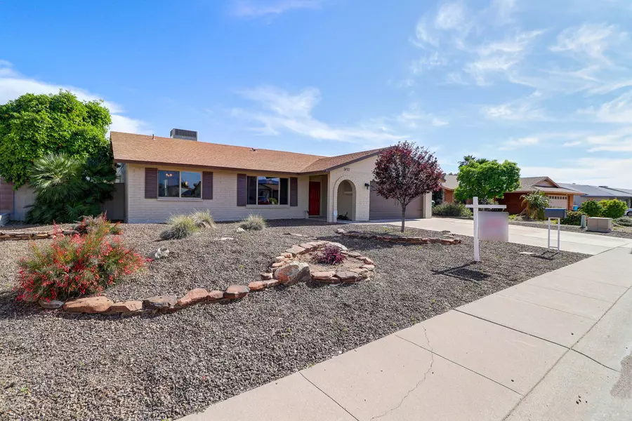 3823 W Kings Avenue, Phoenix, AZ 85053