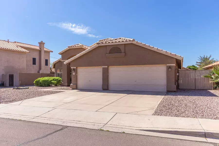 1105 W COURTNEY Lane, Tempe, AZ 85284