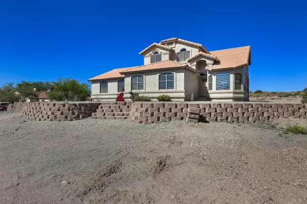 Apache Junction, AZ 85119,480 S ROADRUNNER Road