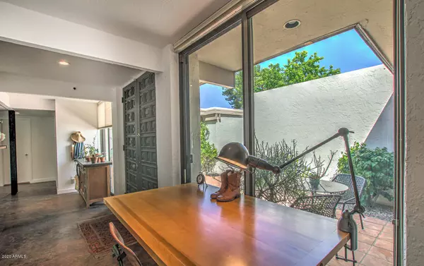 Phoenix, AZ 85021,7018 N BARBADOS Place