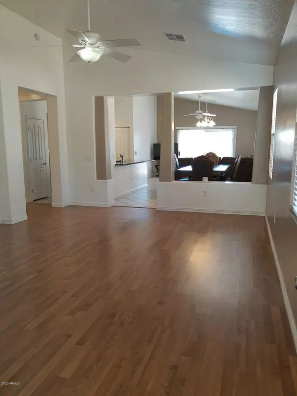 Glendale, AZ 85303,7116 N 70TH Lane