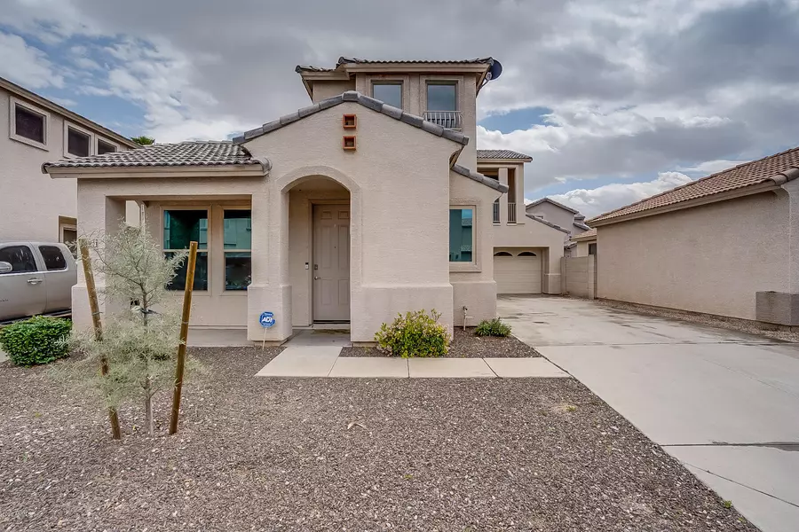 9013 E GARNET Avenue, Mesa, AZ 85209