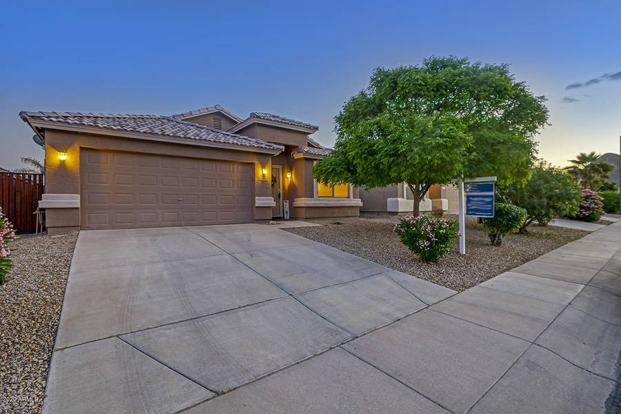 3703 W SANTA CRUZ Avenue, Queen Creek, AZ 85144