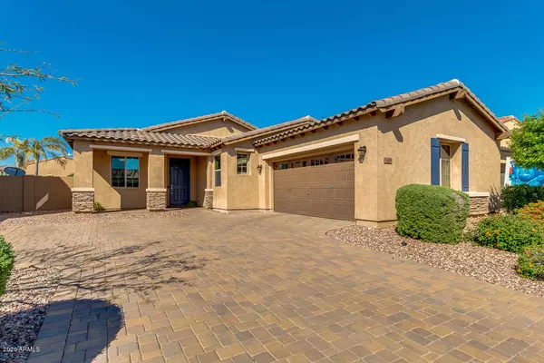 14428 W DESERT FLOWER Drive, Goodyear, AZ 85395