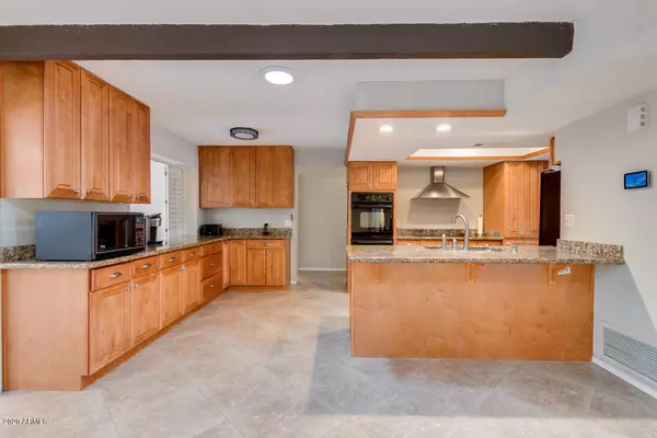 Scottsdale, AZ 85254,5439 E CHARTER OAK Road