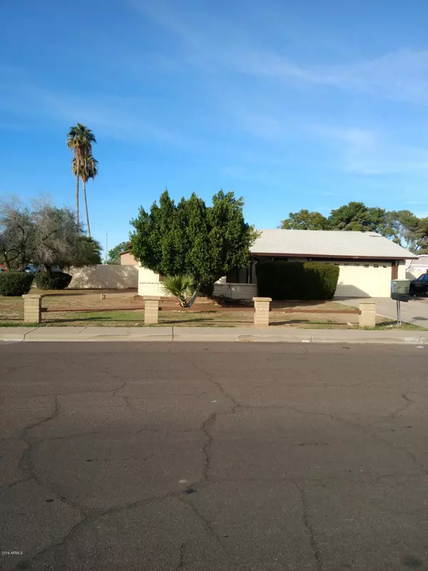 2058 W VILLAGE Drive, Phoenix, AZ 85023