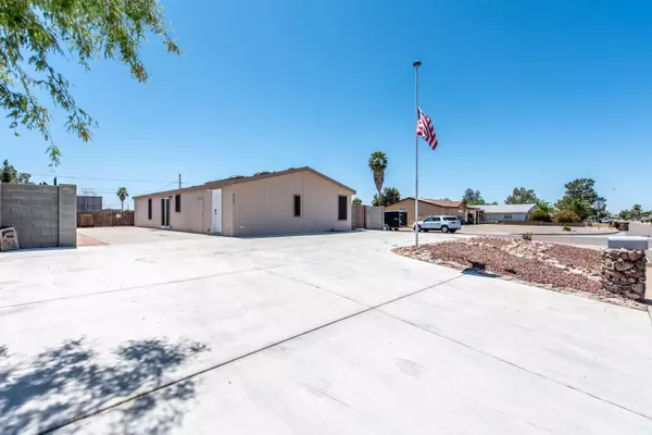 8201 E 5TH Avenue, Mesa, AZ 85208