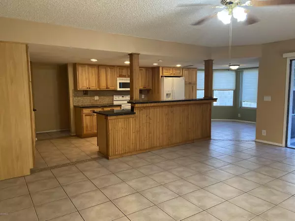 Tempe, AZ 85283,6609 S MCKEMY Street