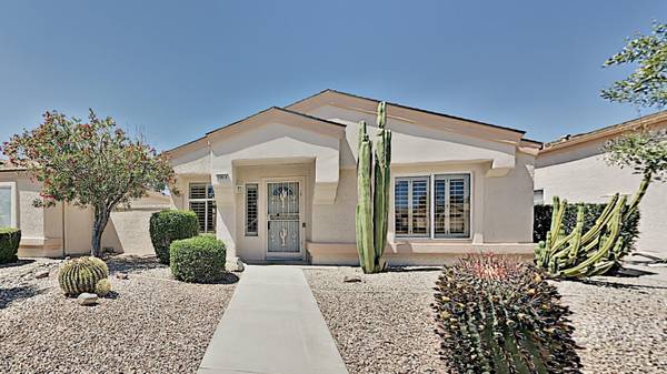 19814 N GREENVIEW Drive, Sun City West, AZ 85375