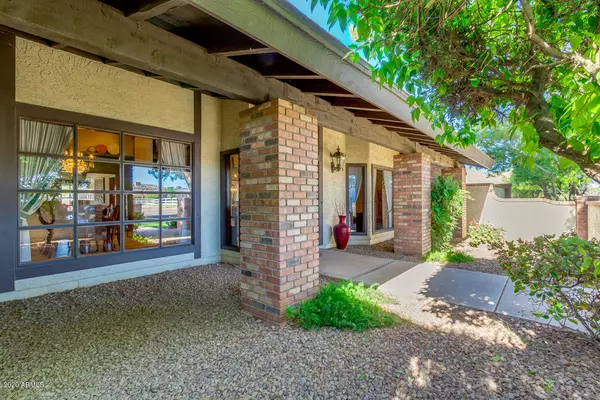 Tempe, AZ 85284,318 E CARVER Road