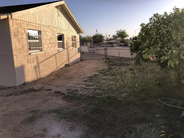 Phoenix, AZ 85007,1617 S 15TH Drive