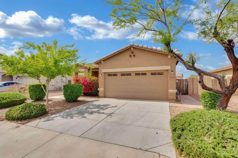 18118 W IVY Lane, Surprise, AZ 85388