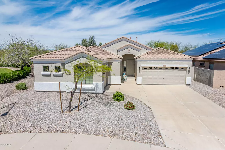 18060 W CARIBBEAN Lane, Surprise, AZ 85388